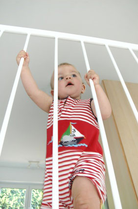 Treppenschutzgitter & Türgitter - große Auswahl - Sicherheit im Haus 2021